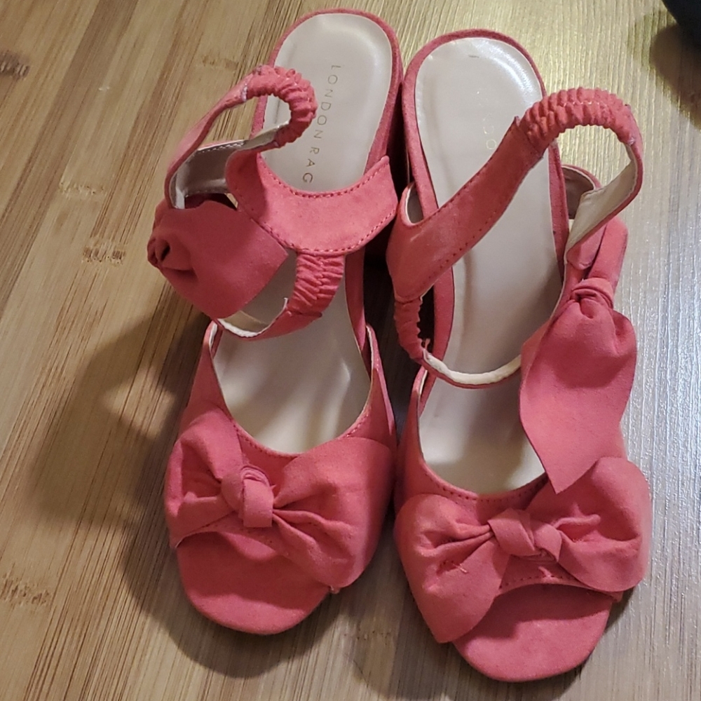 London rag pink bow heels